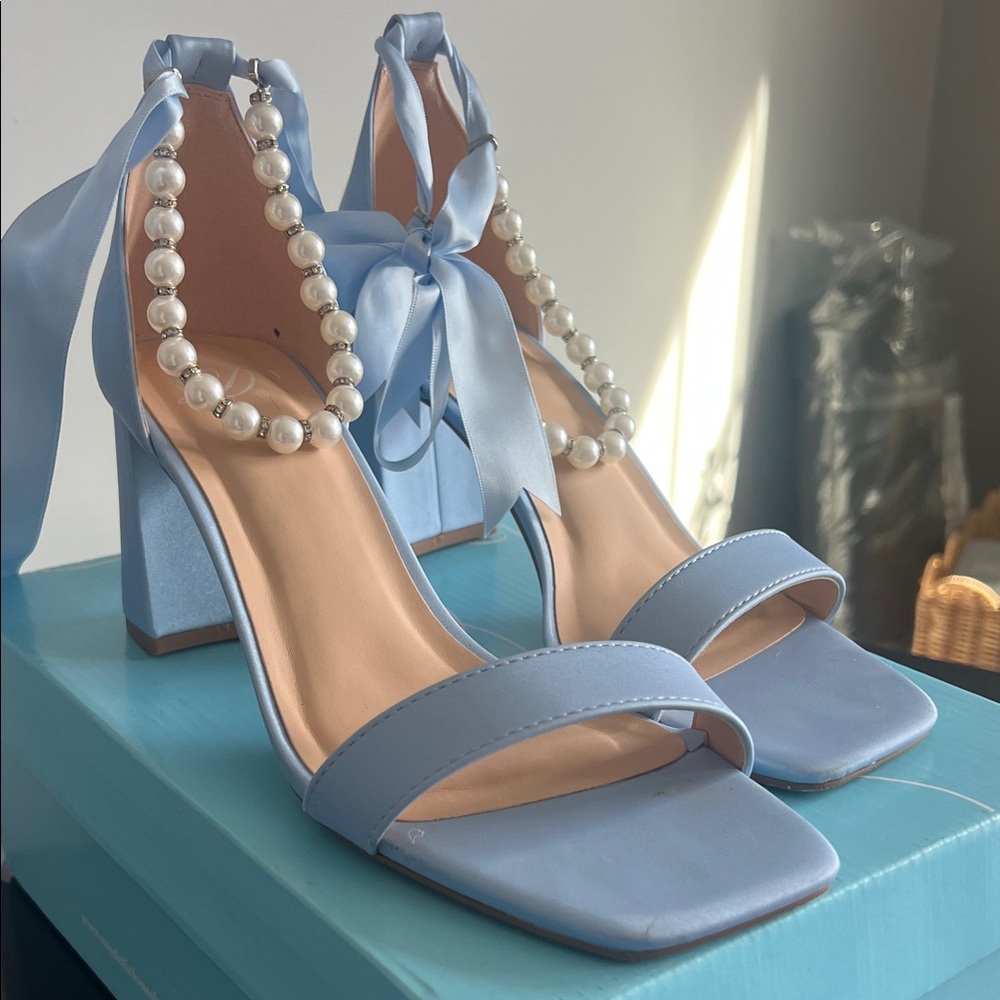 Bridal Elegant Blue Pearl-Embellished Women's Heels